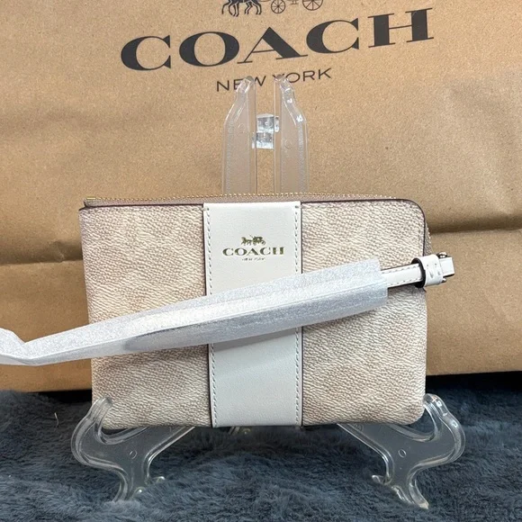 Coach Cream and Tan corner leather monogram Wristlet nwt! - Picture 1 of 5